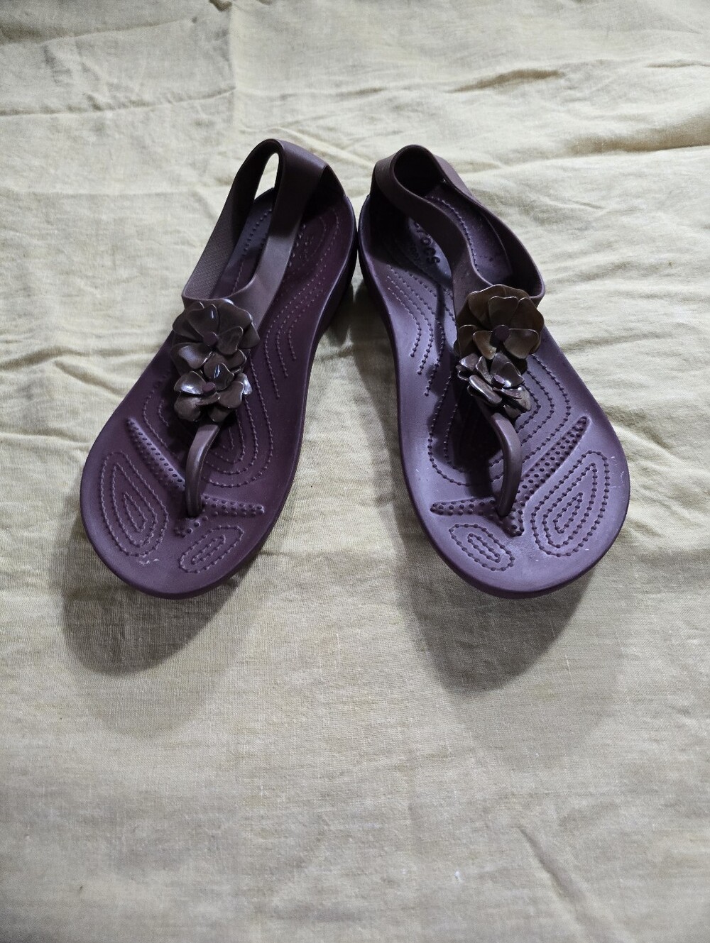 Crocs Women's Serena Embellish Scandals Size 11